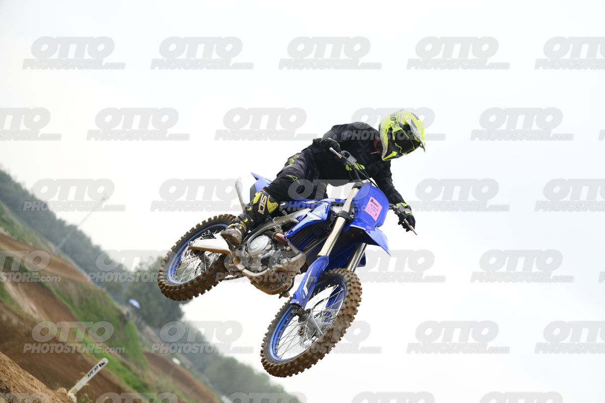 YAMAHA YZ -45F blue - Yellow Helmet · DSH_1304