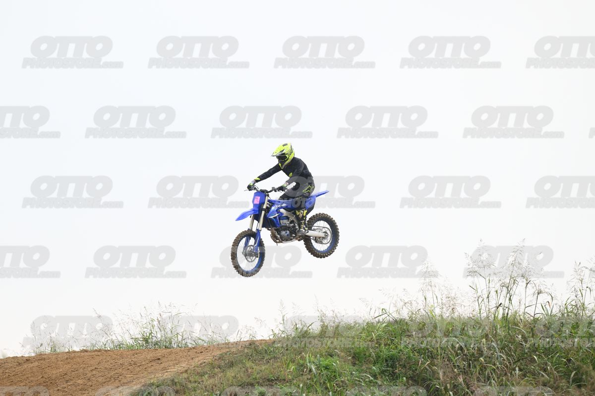 YAMAHA YZ -45F blue - Yellow Helmet · DSH_1315