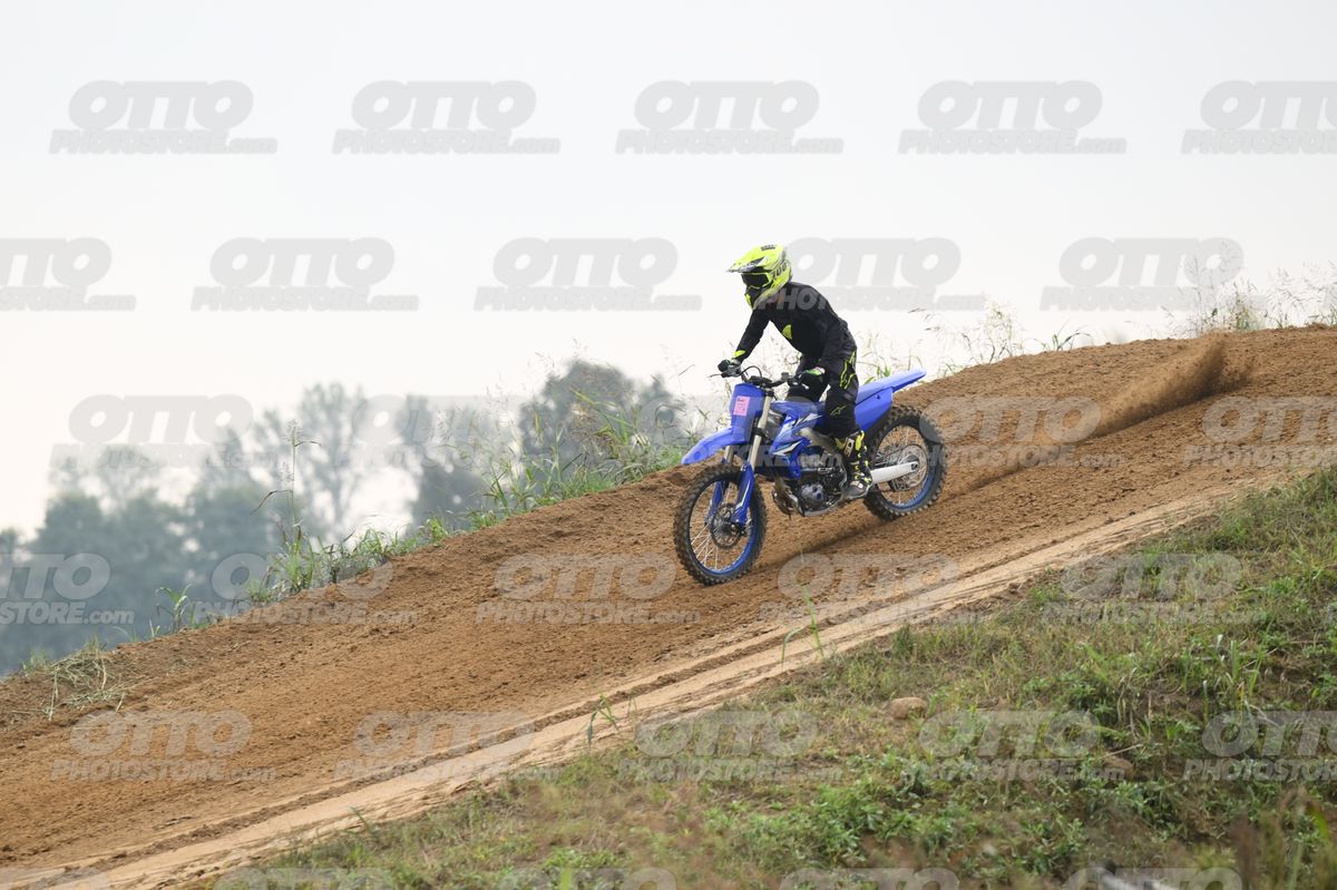 YAMAHA YZ -45F blue - Yellow Helmet · DSH_1318