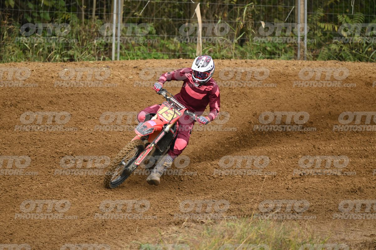 13 · DSH_1367