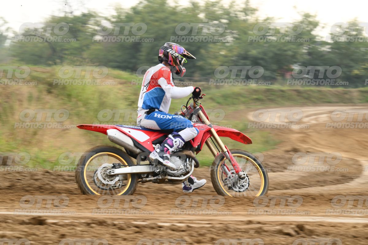 HONDA CRF - White Red Blue Honda Suite · DSH_1556