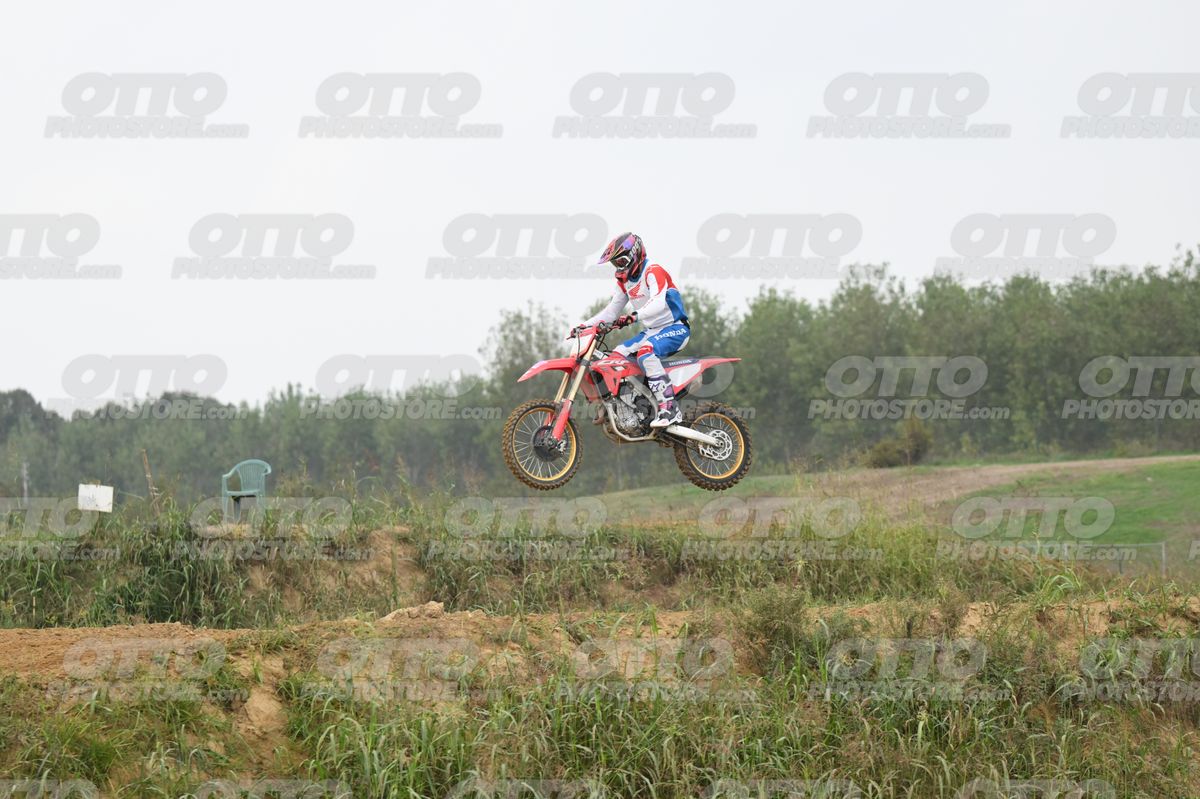 HONDA CRF - White Red Blue Honda Suite · DSH_1660