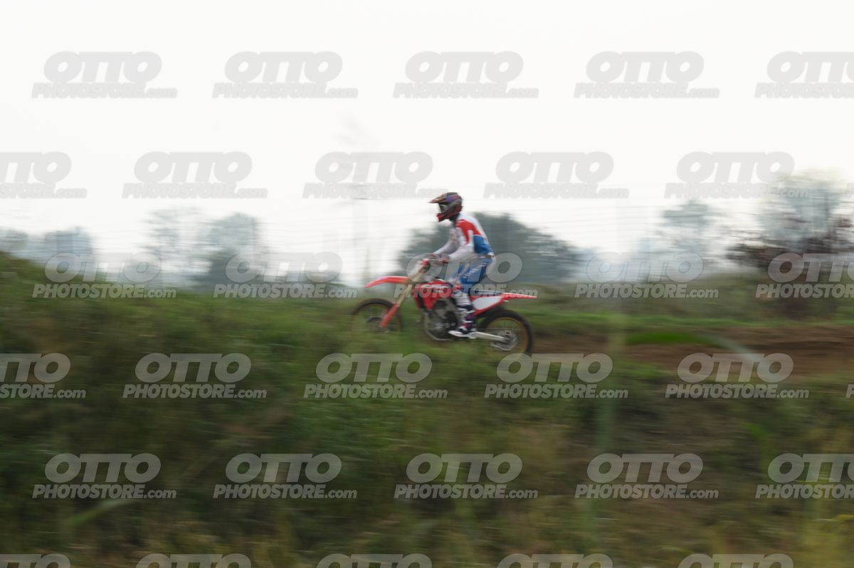HONDA CRF - White Red Blue Honda Suite · DSH_1692