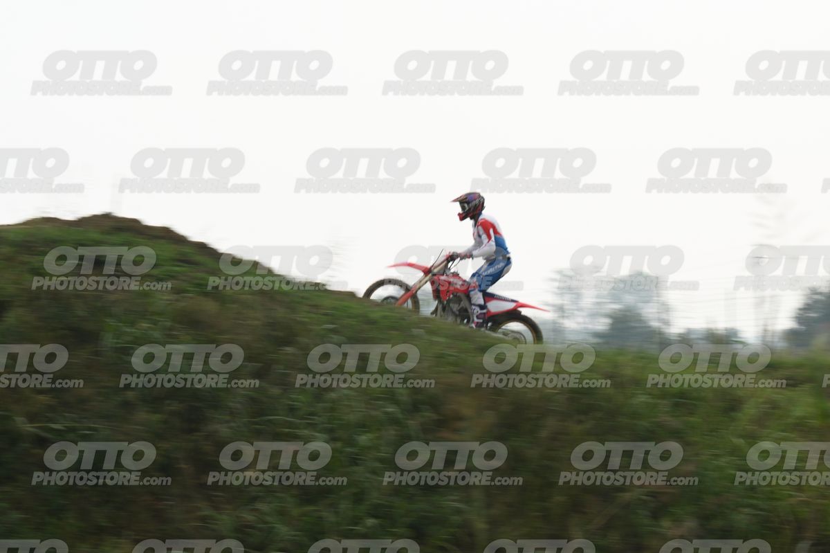 HONDA CRF - White Red Blue Honda Suite · DSH_1693