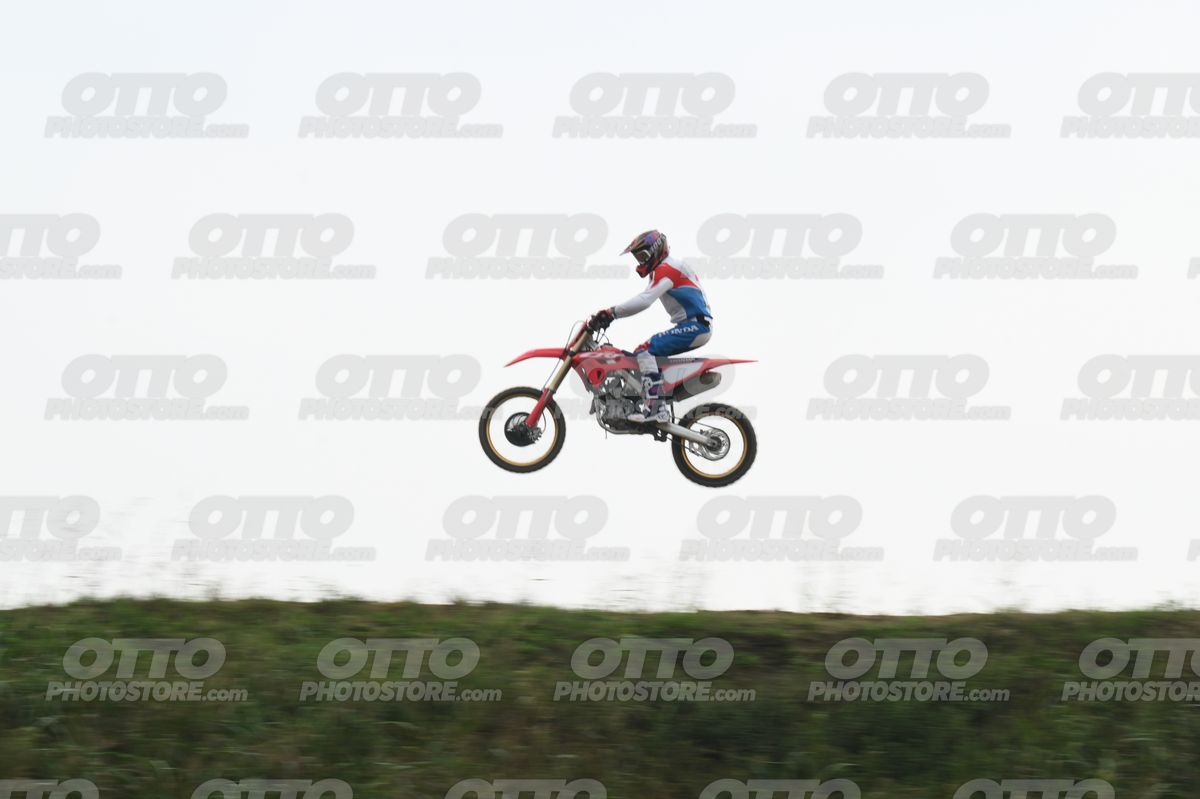 HONDA CRF - White Red Blue Honda Suite · DSH_1698
