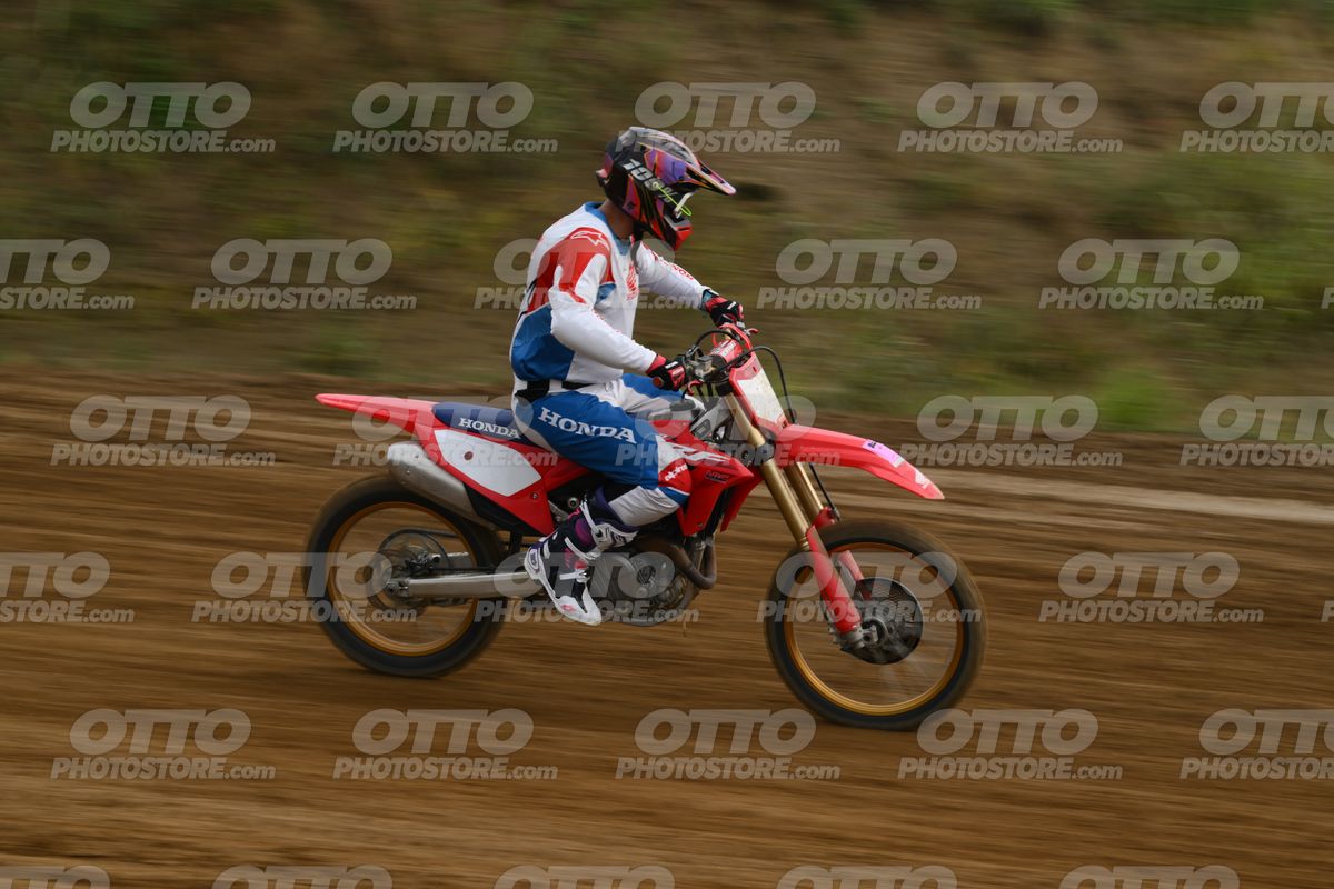 HONDA CRF - White Red Blue Honda Suite · DSH_1724