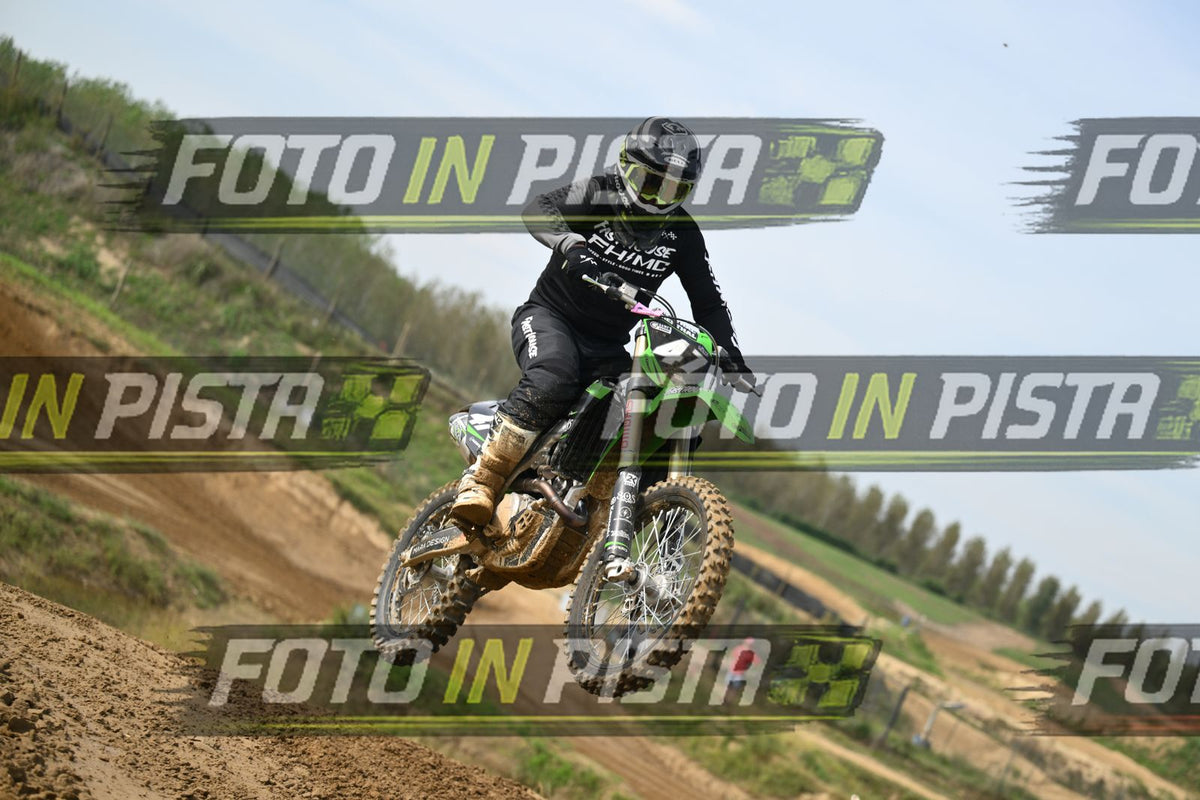 47 · DSH_1725