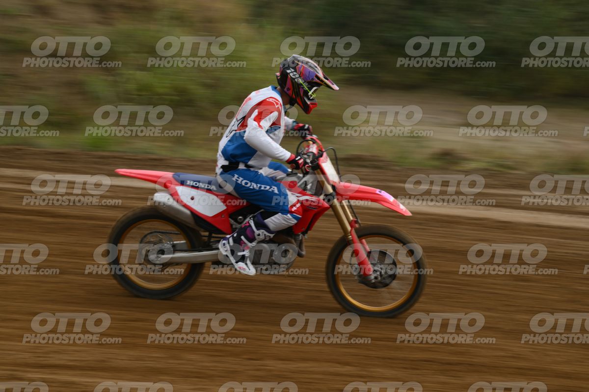 HONDA CRF - White Red Blue Honda Suite · DSH_1726