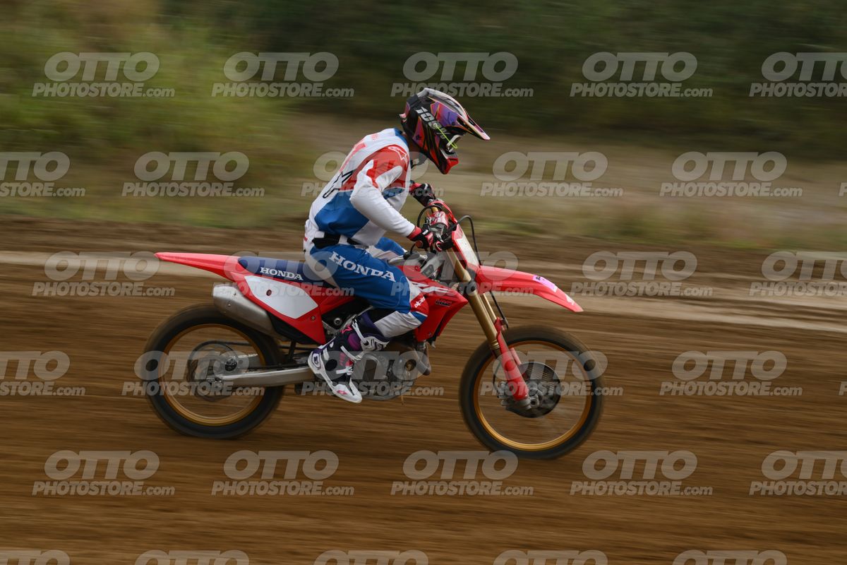 HONDA CRF - White Red Blue Honda Suite · DSH_1727