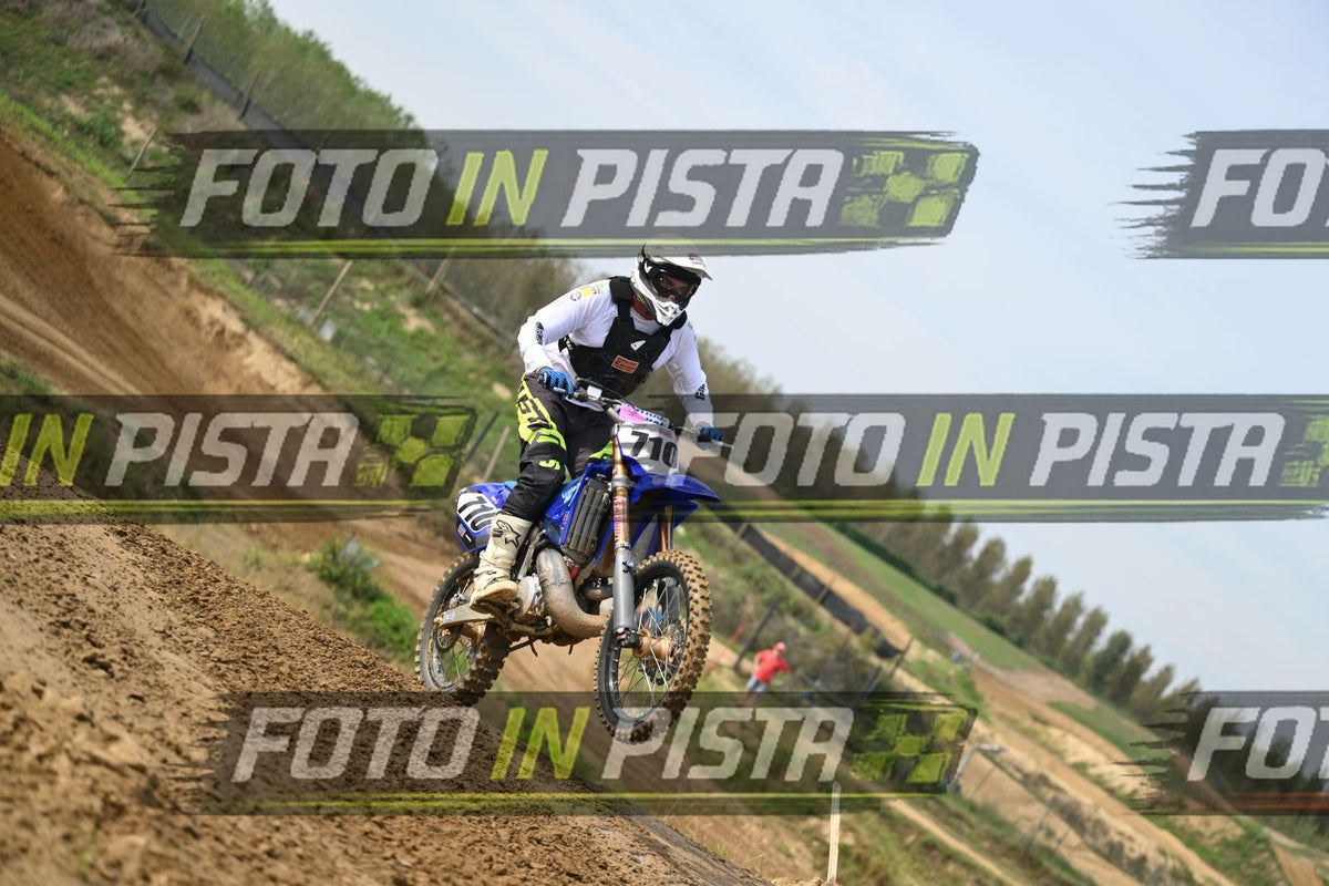 710 · DSH_1738