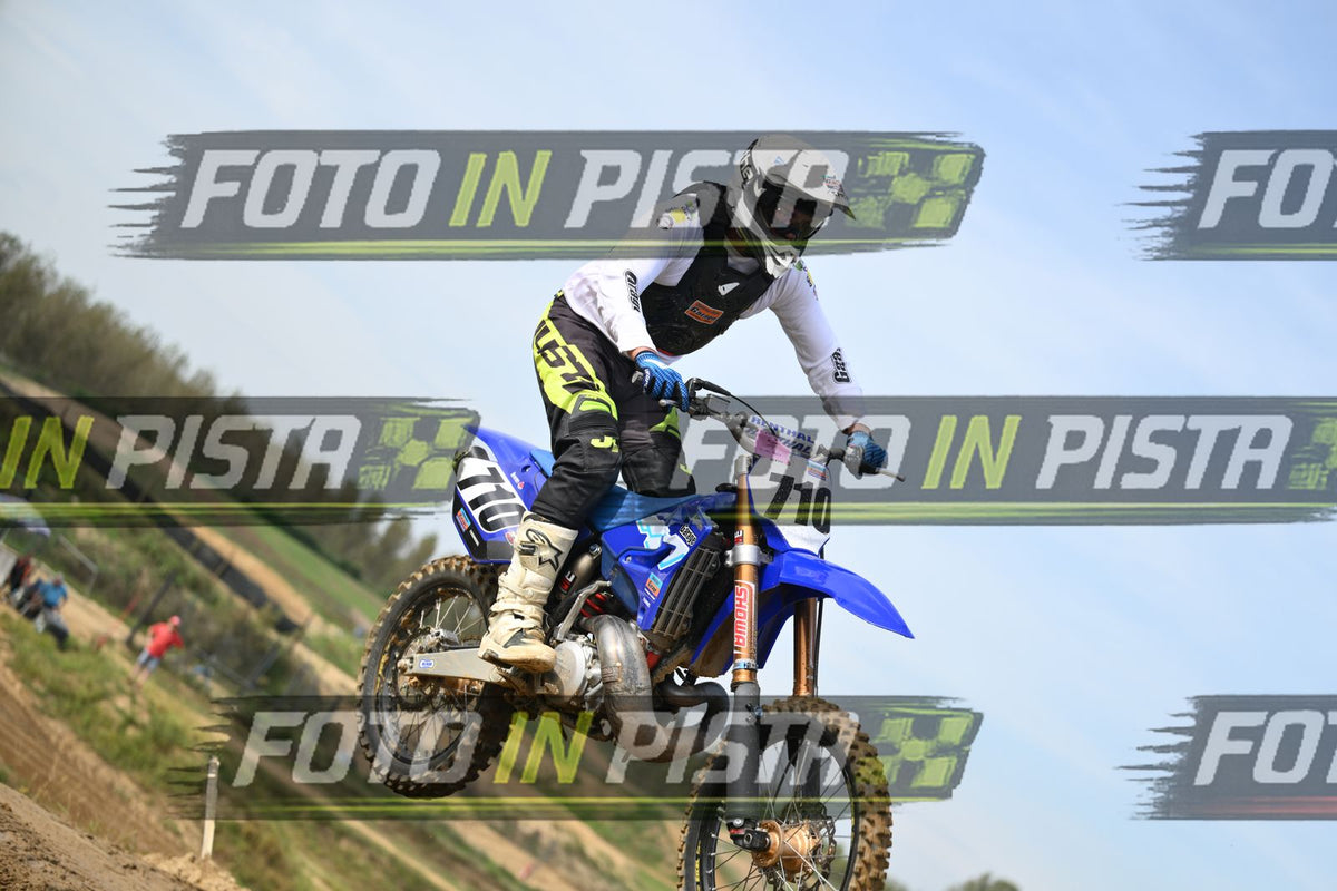 710 · DSH_1741