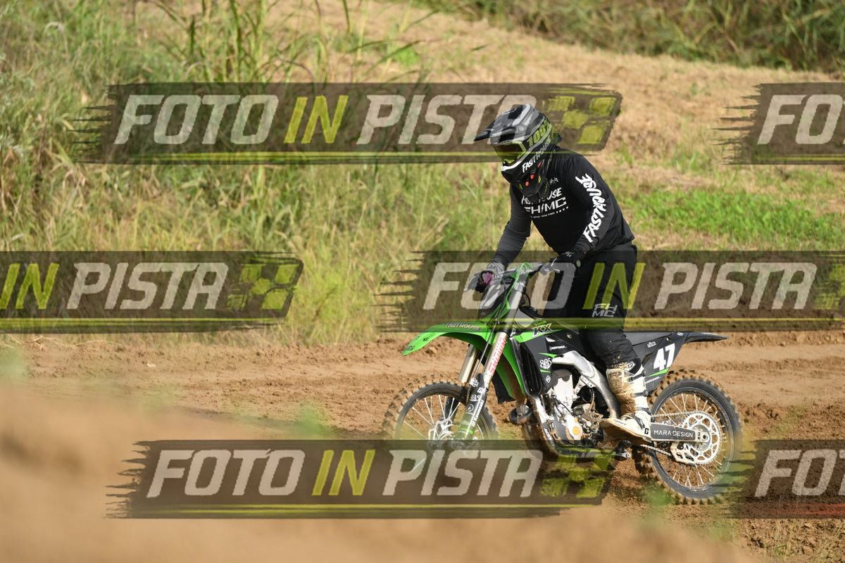 47 · DSH_1758