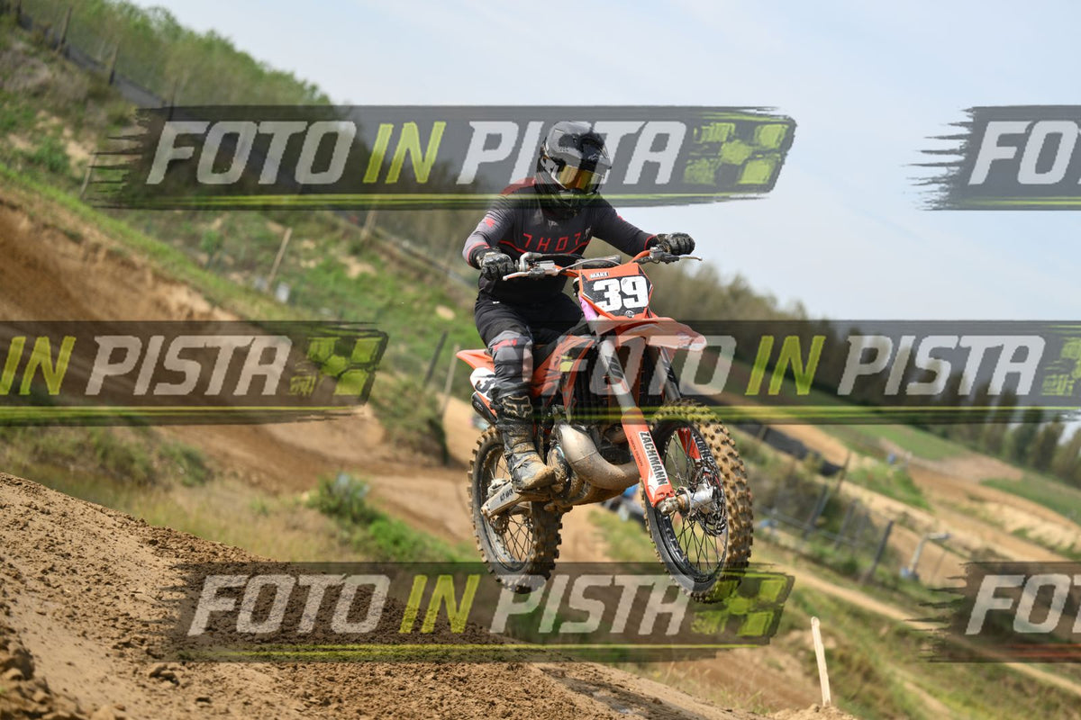39 · DSH_1783