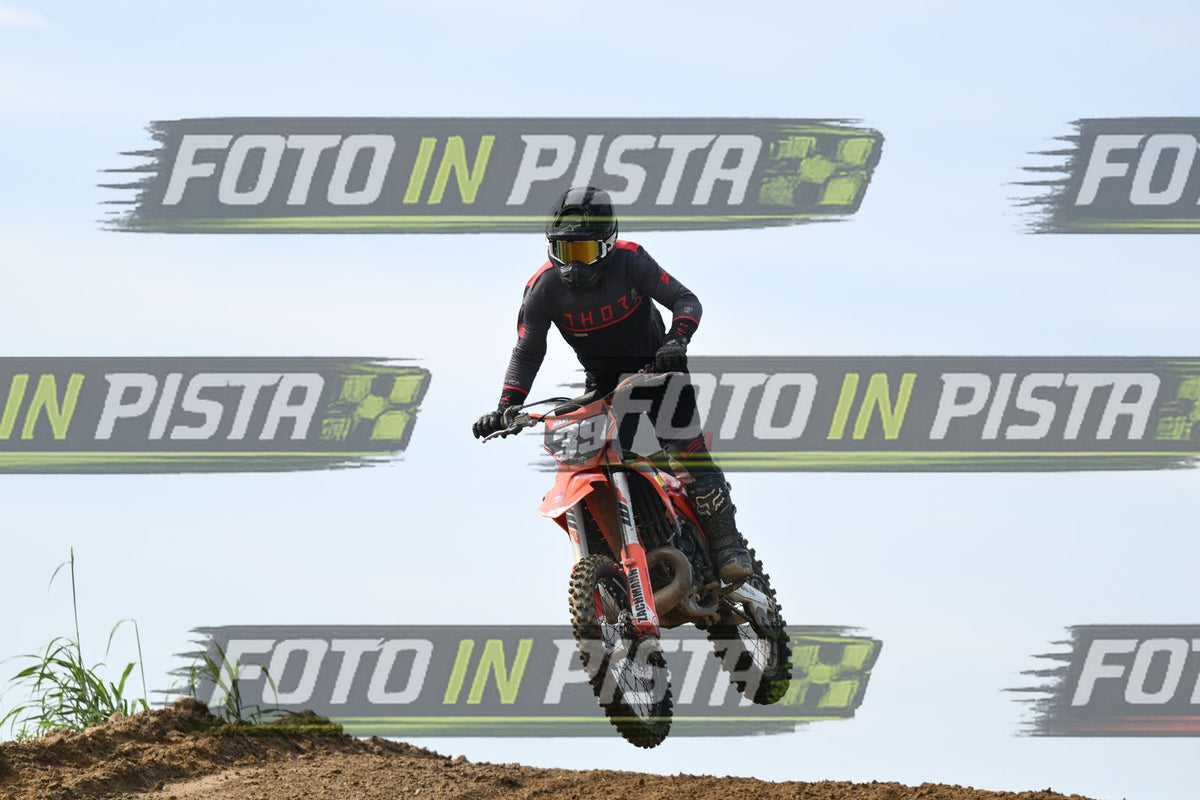 39 · DSH_1836