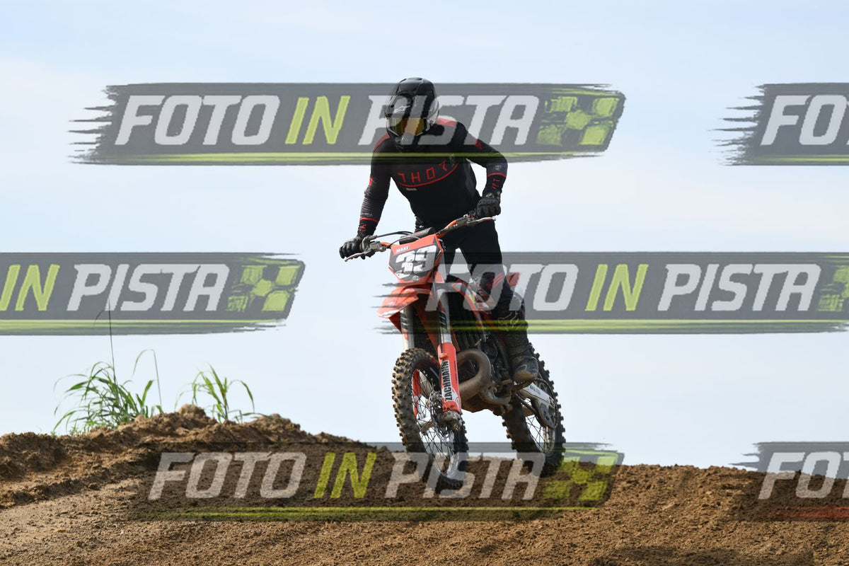 39 · DSH_1837