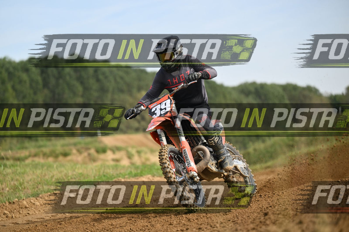 39 · DSH_1873
