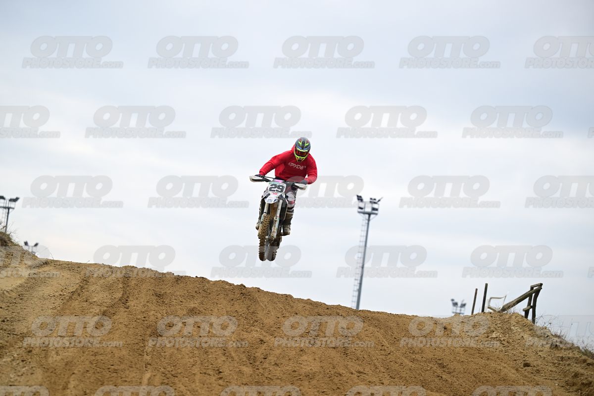 29 · DSH_1877