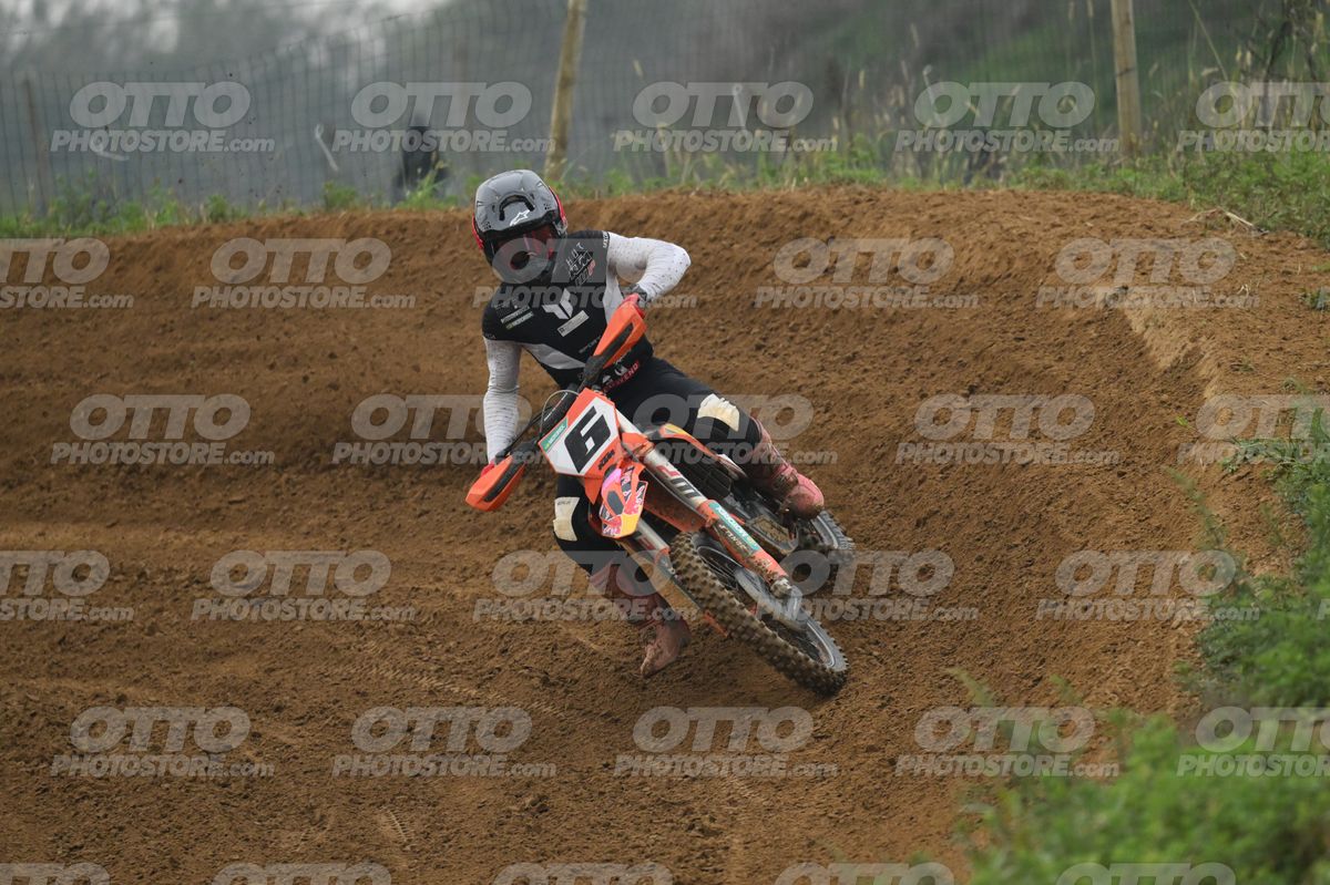 6 (KTM) · DSH_2047