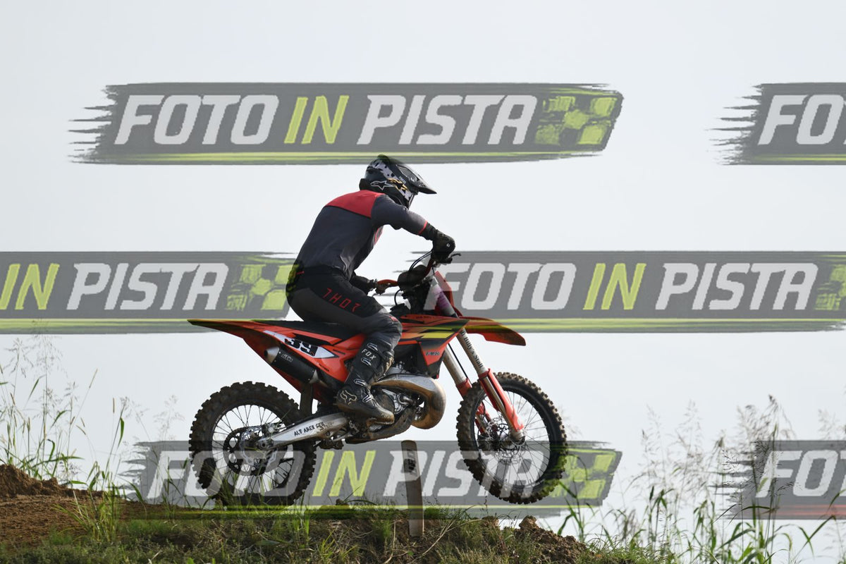 39 · DSH_2142