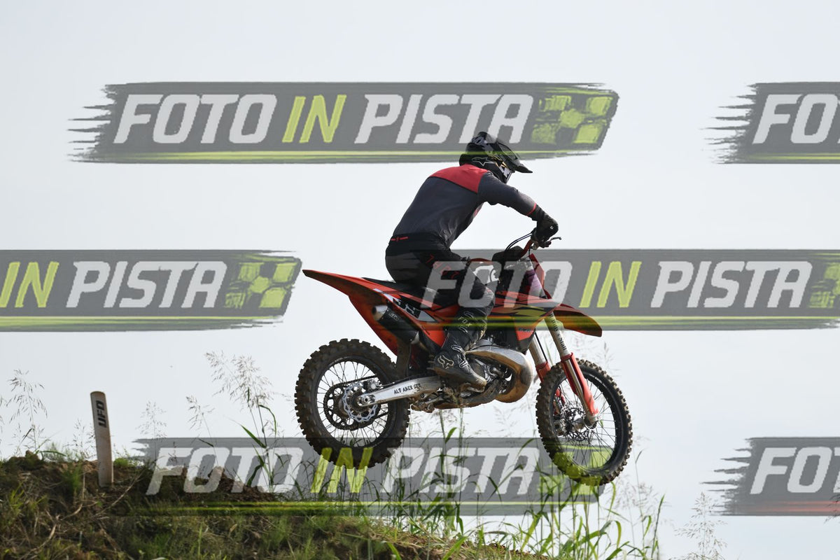 39 · DSH_2144