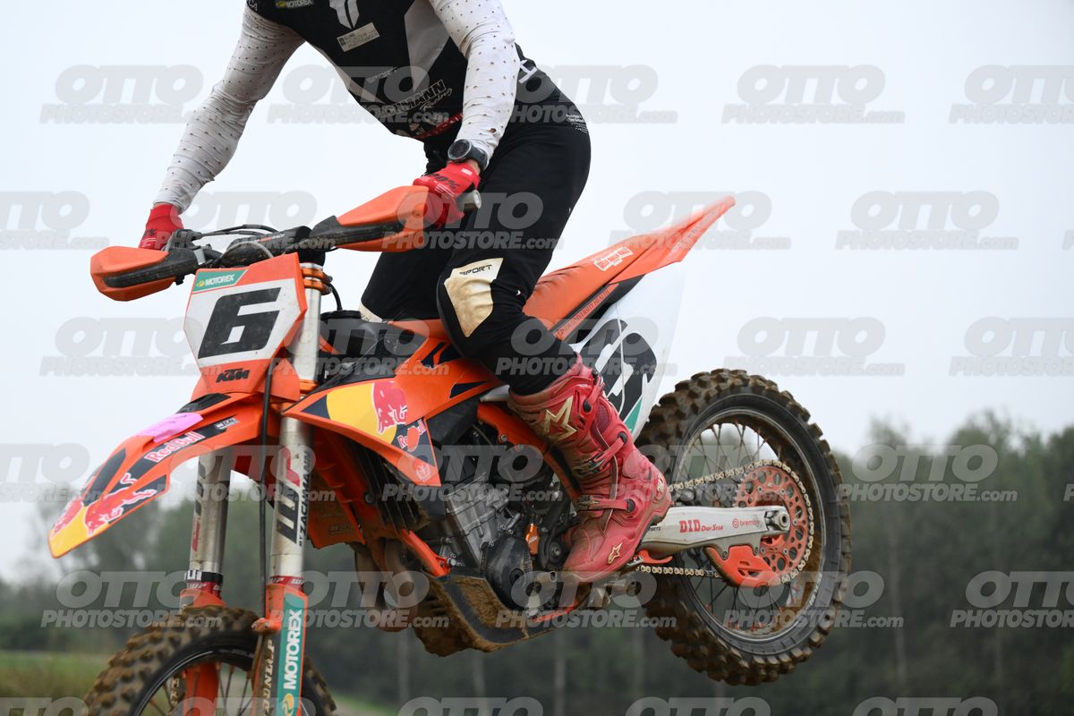 6 (KTM) · DSH_2155