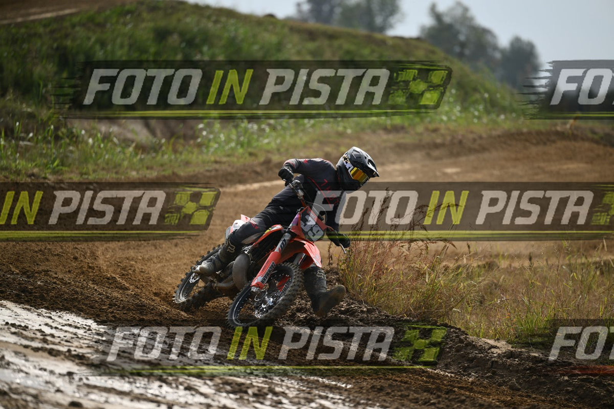 39 · DSH_2166