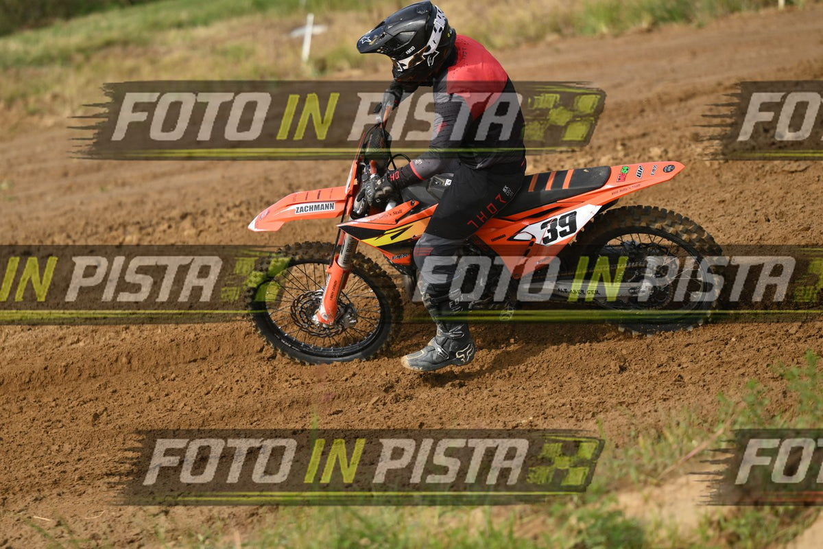 39 · DSH_2236
