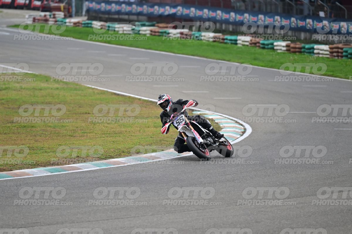 SUPERMOTO 55 · DSH_2303