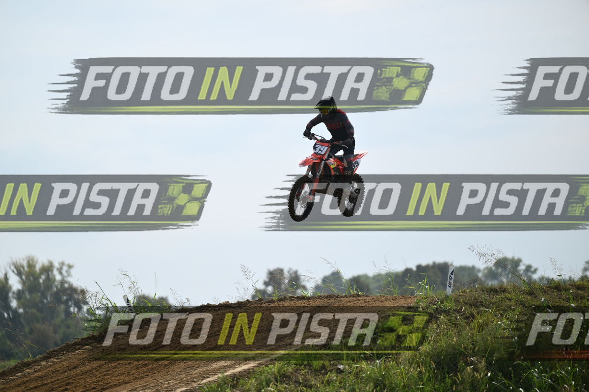 39 · DSH_2326