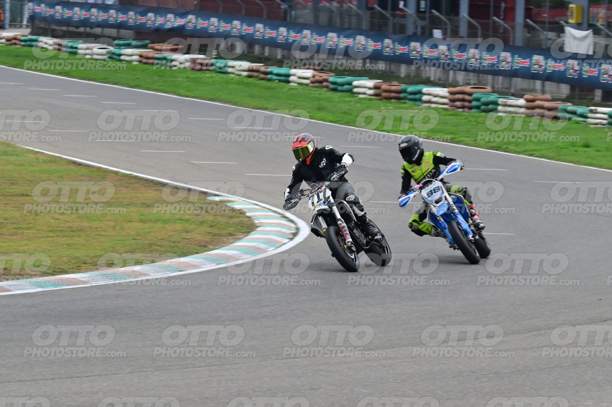 SUPERMOTO 717 · DSH_2328