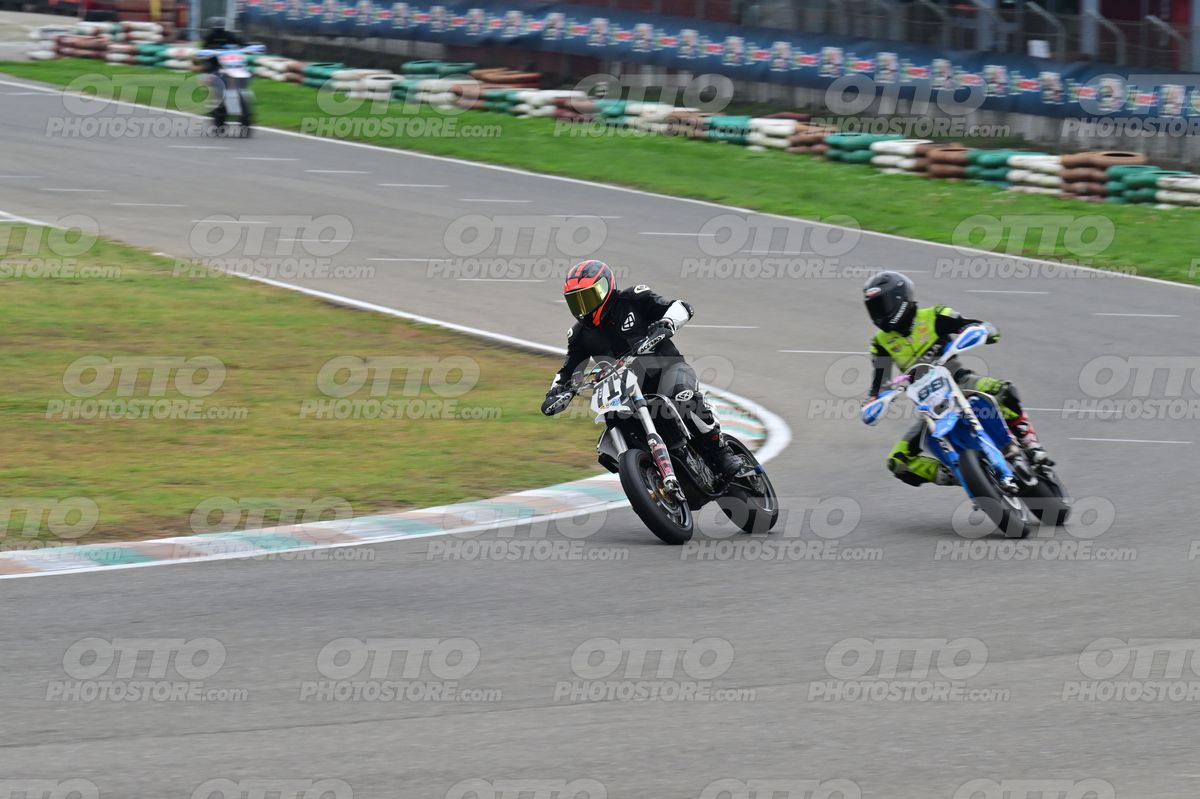 SUPERMOTO 717 · DSH_2329