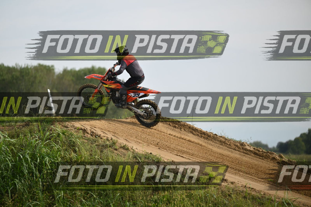 39 · DSH_2338