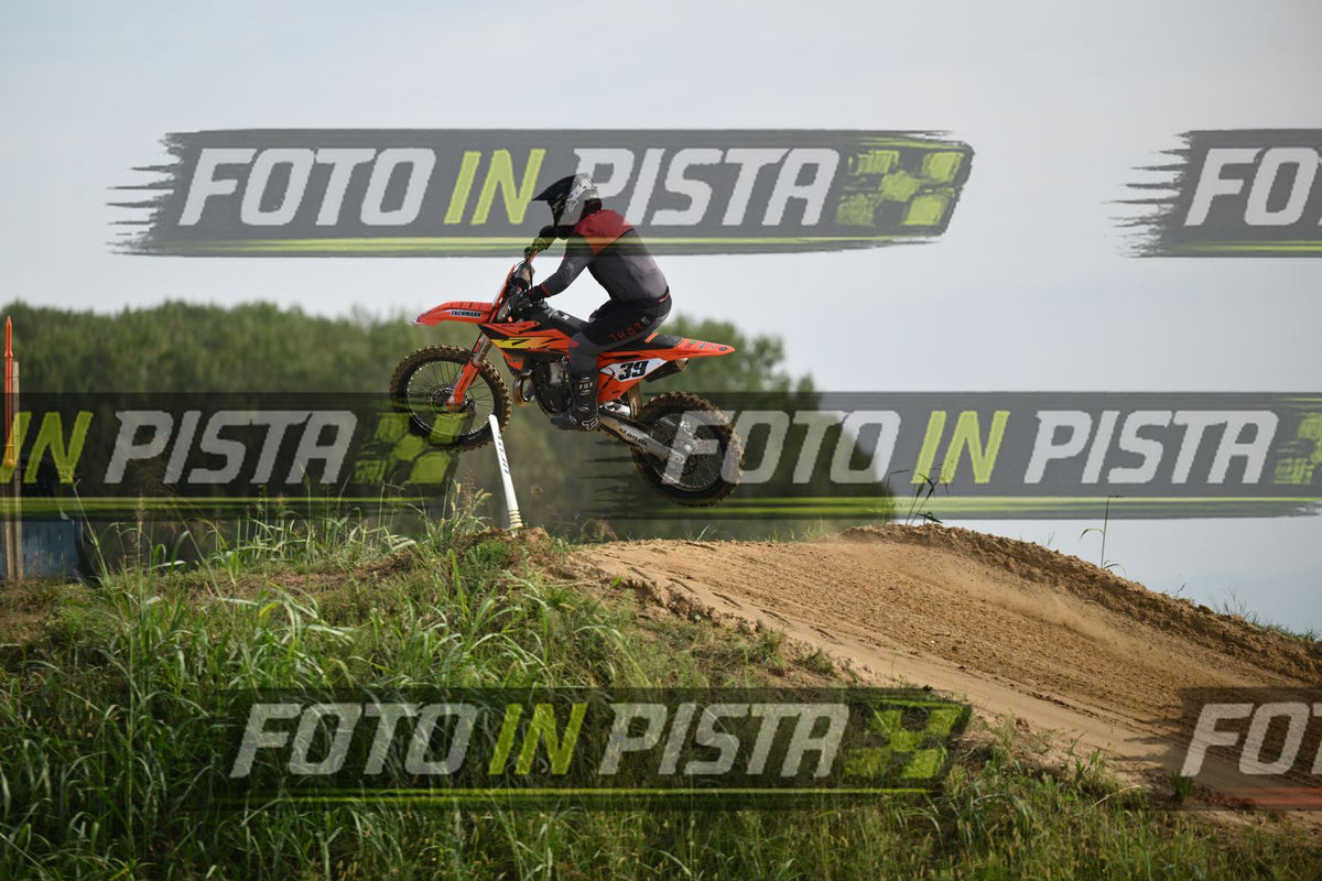 39 · DSH_2339