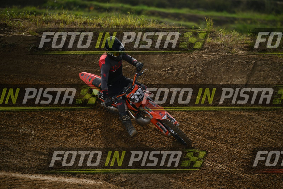 39 · DSH_2372
