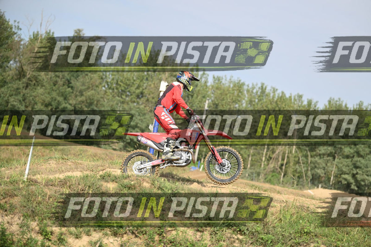 CRF ALL RED - YELLOW ORANGE BLACK HELMET · DSH_2441-2