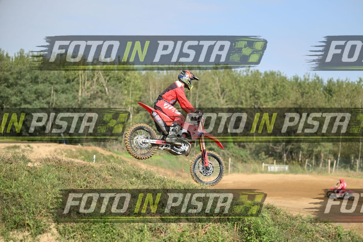 CRF ALL RED - YELLOW ORANGE BLACK HELMET · DSH_2446