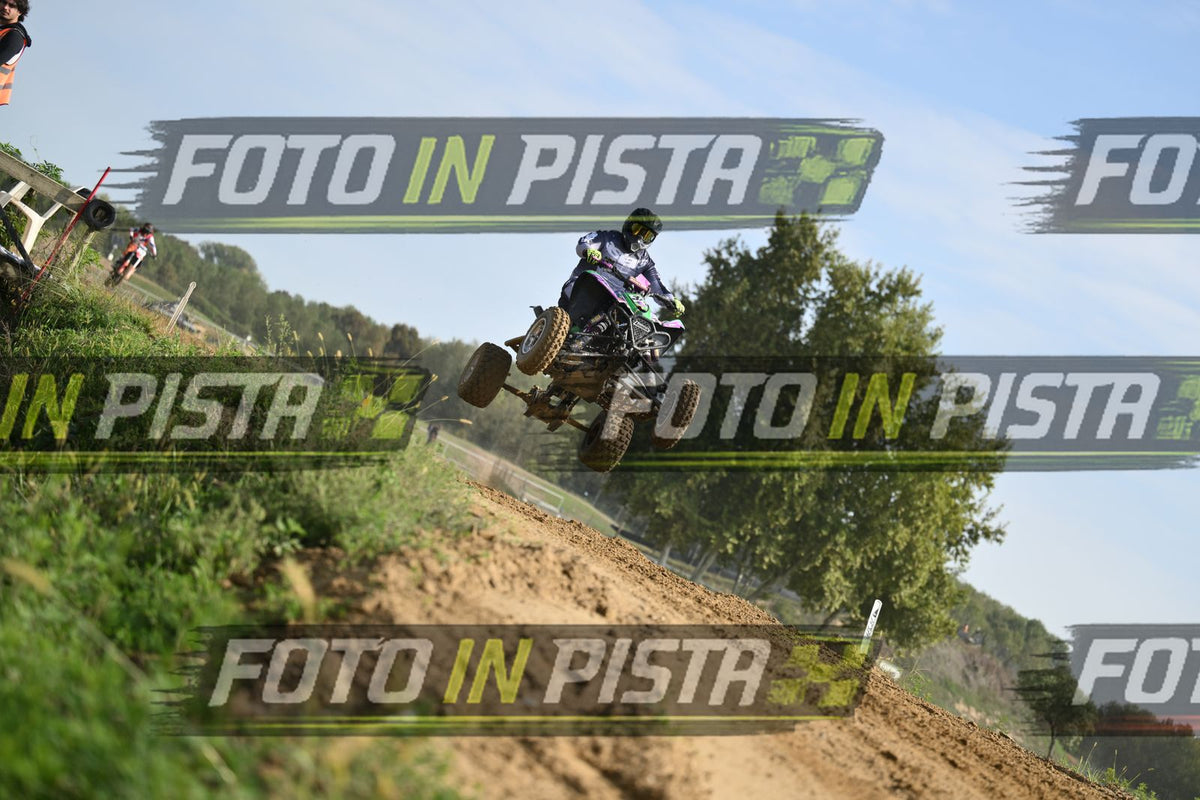 QUAD 37 · DSH_2475