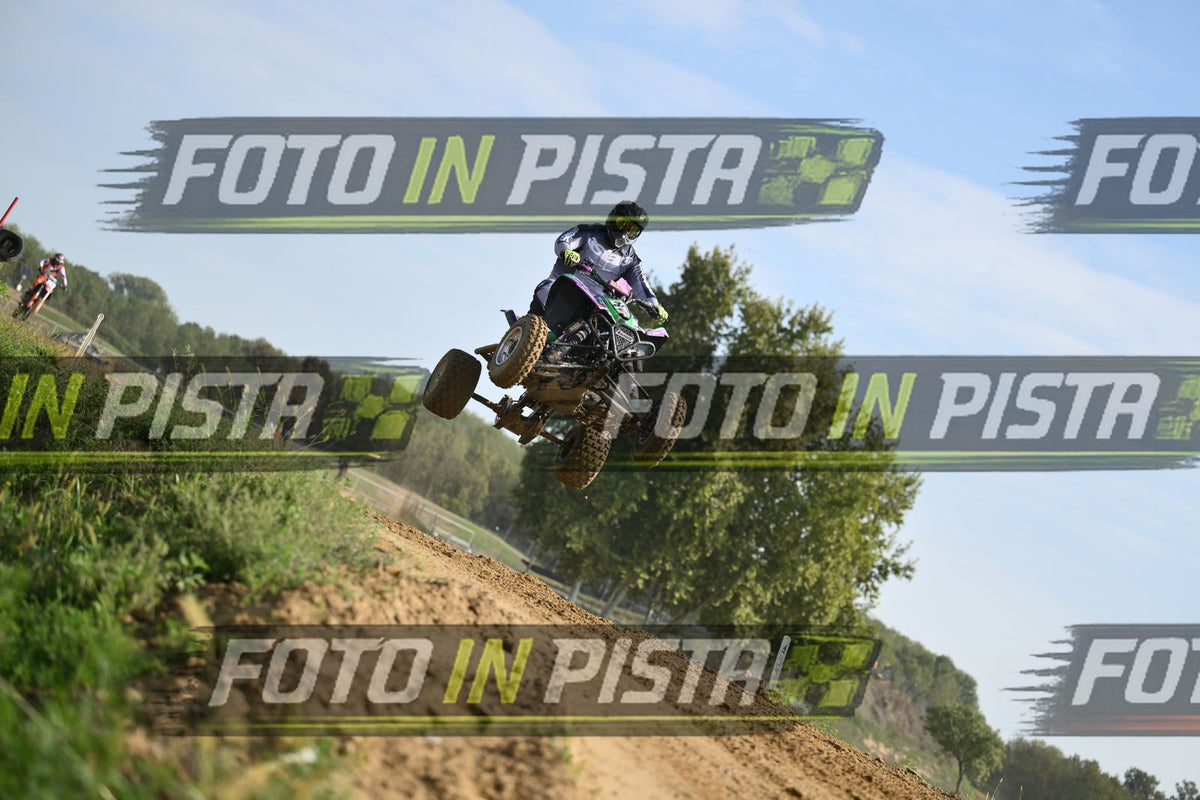 QUAD 37 · DSH_2476