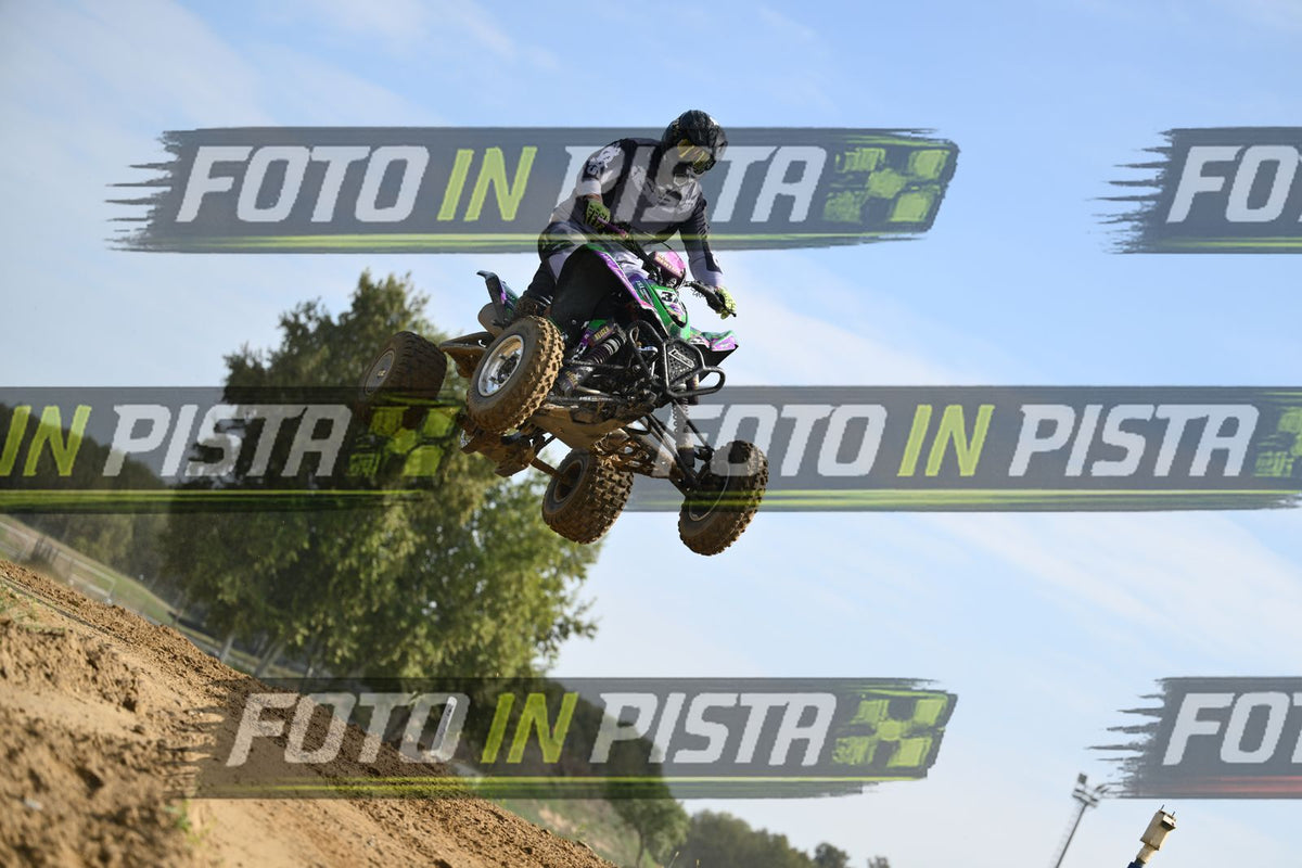 QUAD 37 · DSH_2480