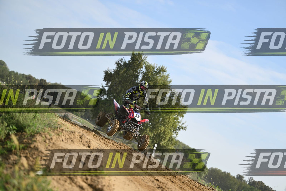 QUAD 3 · DSH_2486