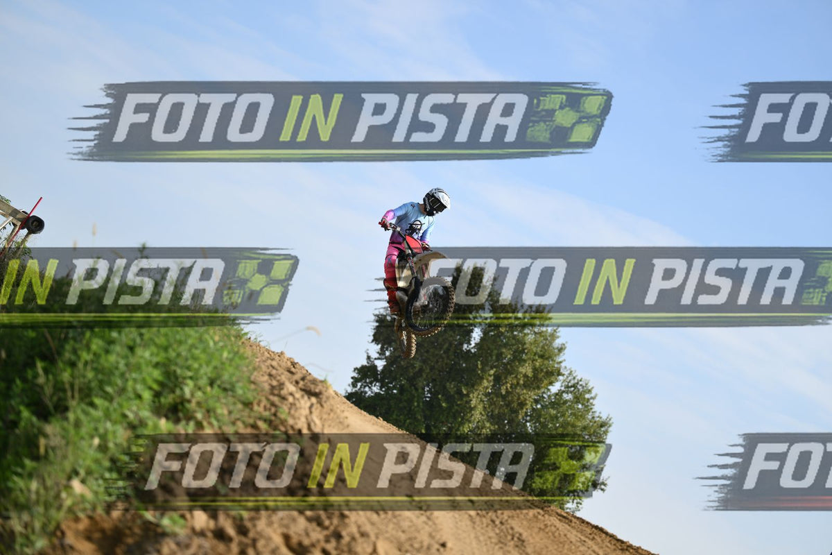 PINK BLUE SUITE - RED WHITE MOTO · DSH_2516