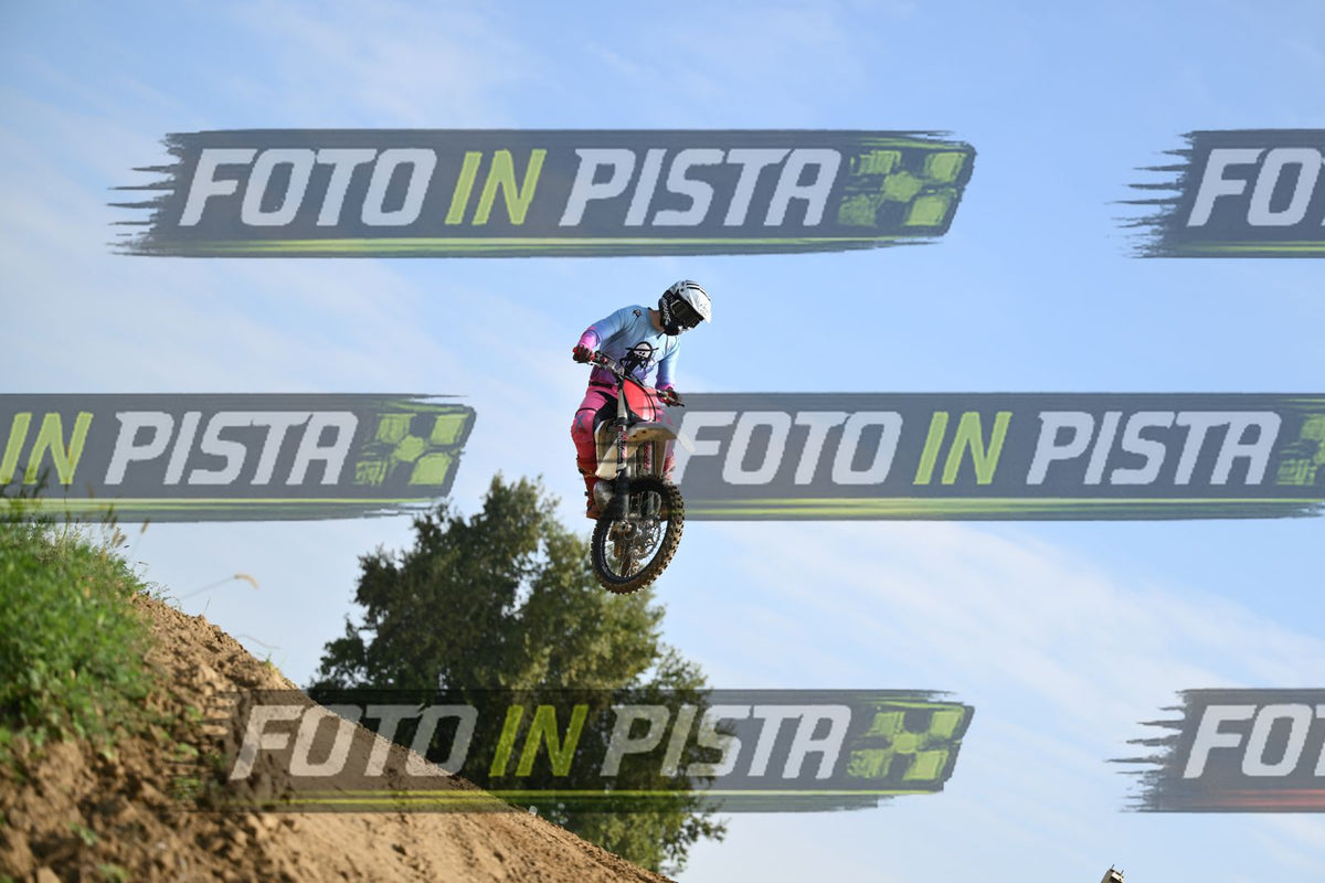 PINK BLUE SUITE - RED WHITE MOTO · DSH_2519