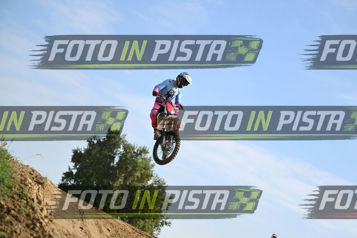 PINK BLUE SUITE - RED WHITE MOTO · DSH_2520