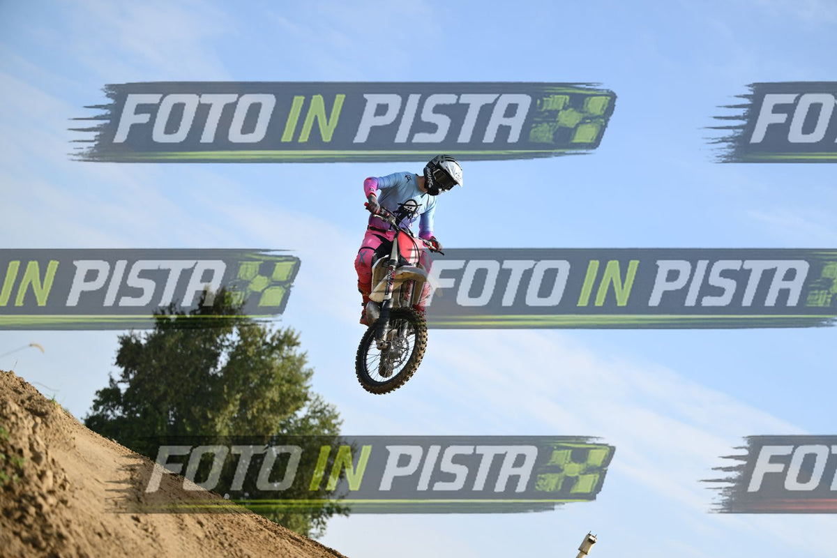 PINK BLUE SUITE - RED WHITE MOTO · DSH_2521