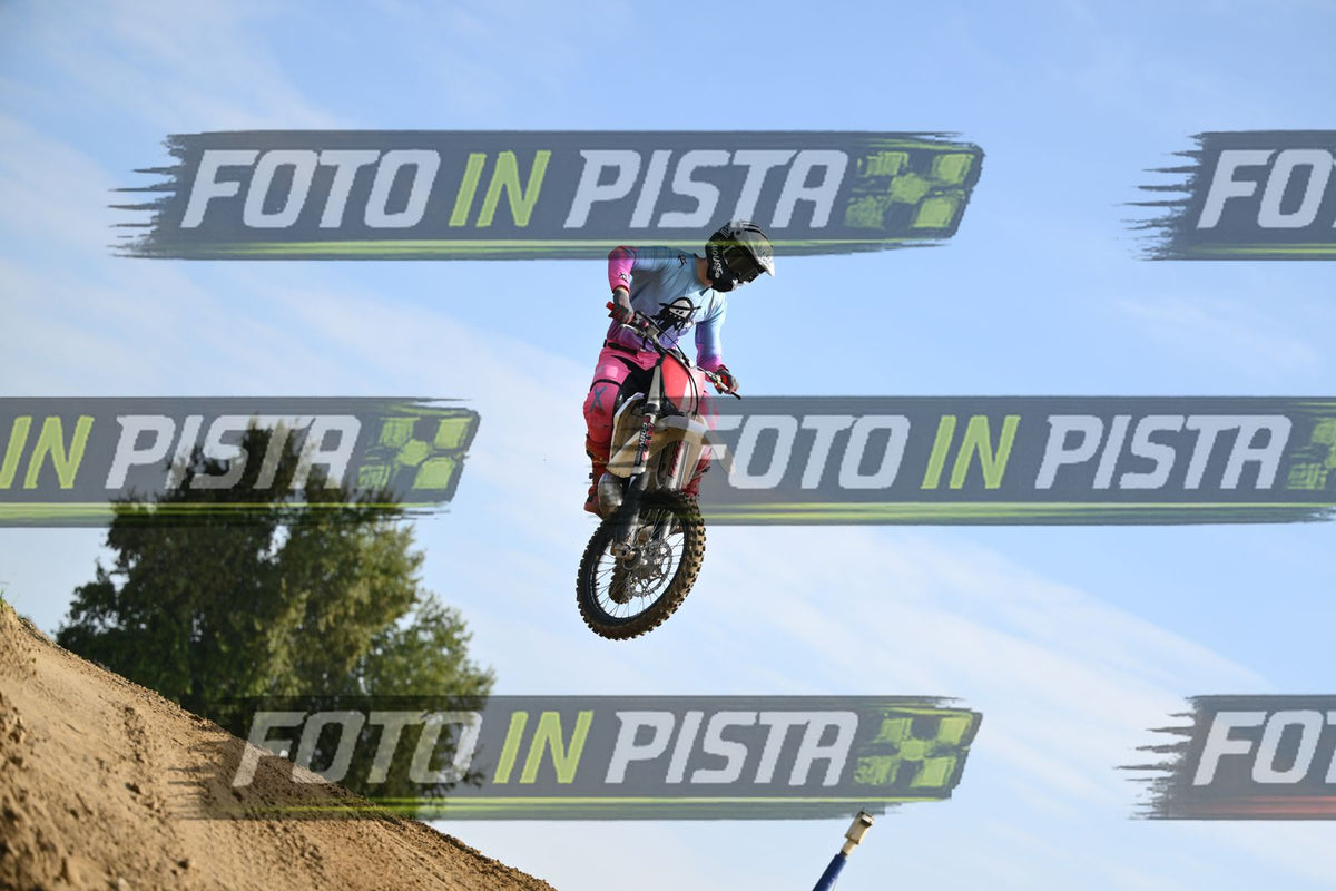 PINK BLUE SUITE - RED WHITE MOTO · DSH_2522