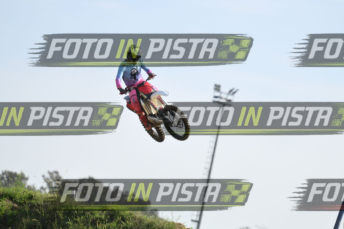 PINK BLUE SUITE - RED WHITE MOTO · DSH_2627