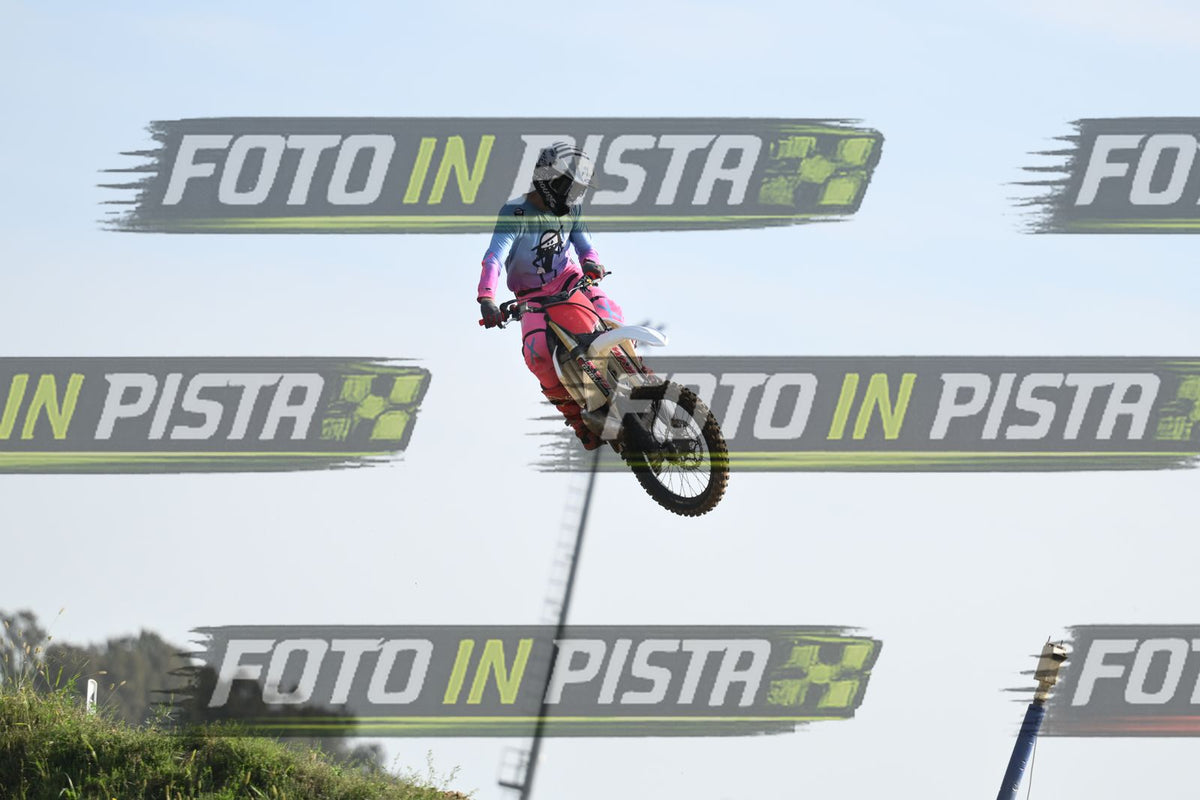 PINK BLUE SUITE - RED WHITE MOTO · DSH_2629