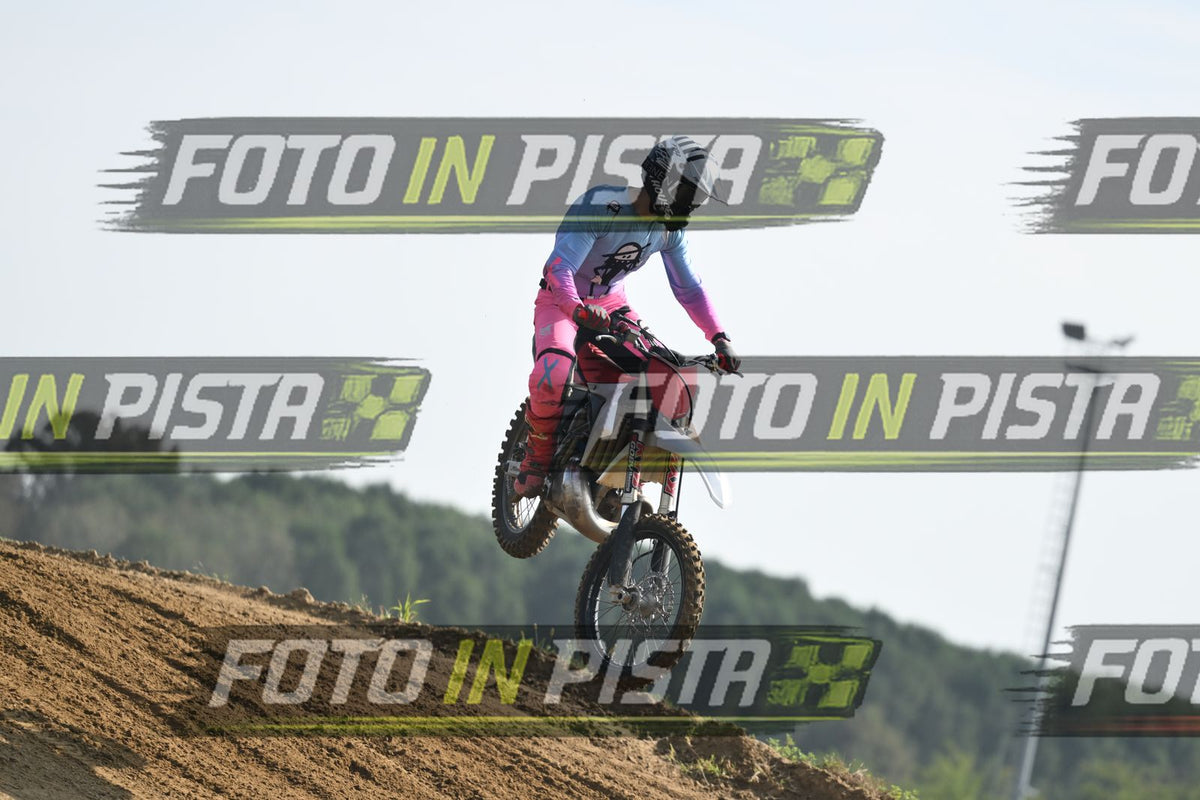 PINK BLUE SUITE - RED WHITE MOTO · DSH_2637