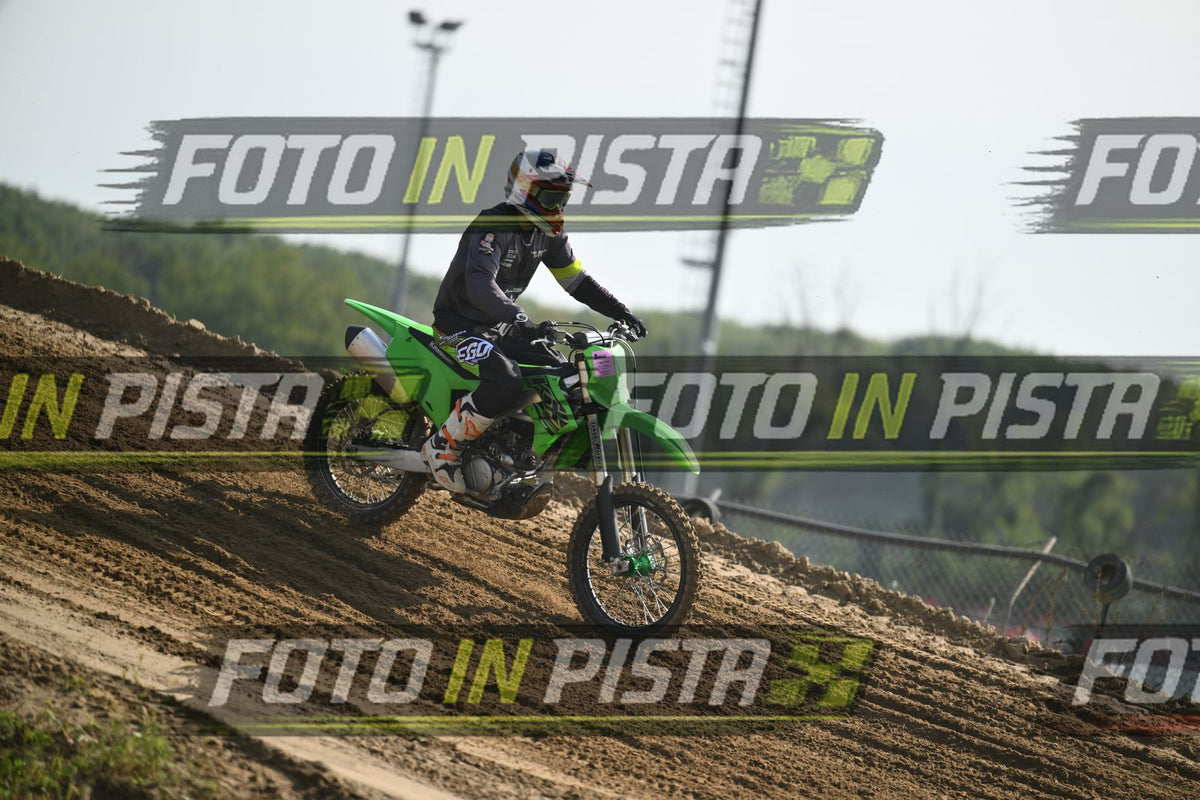 90 · DSH_2702