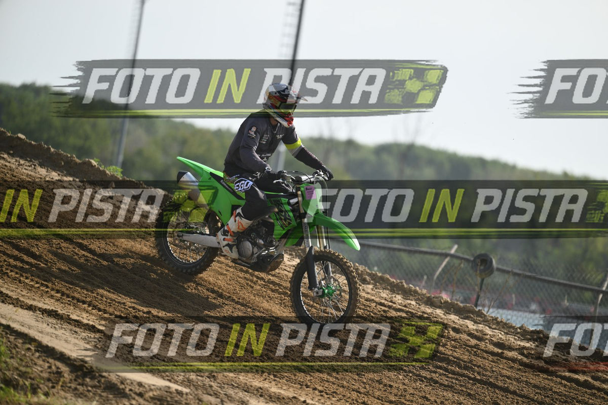90 · DSH_2703